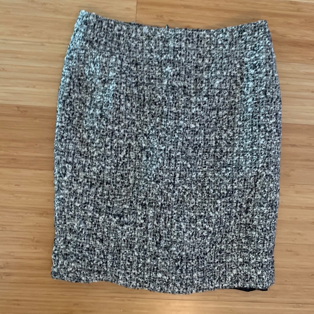 Cynthia Steffe Tweed skirt size 6